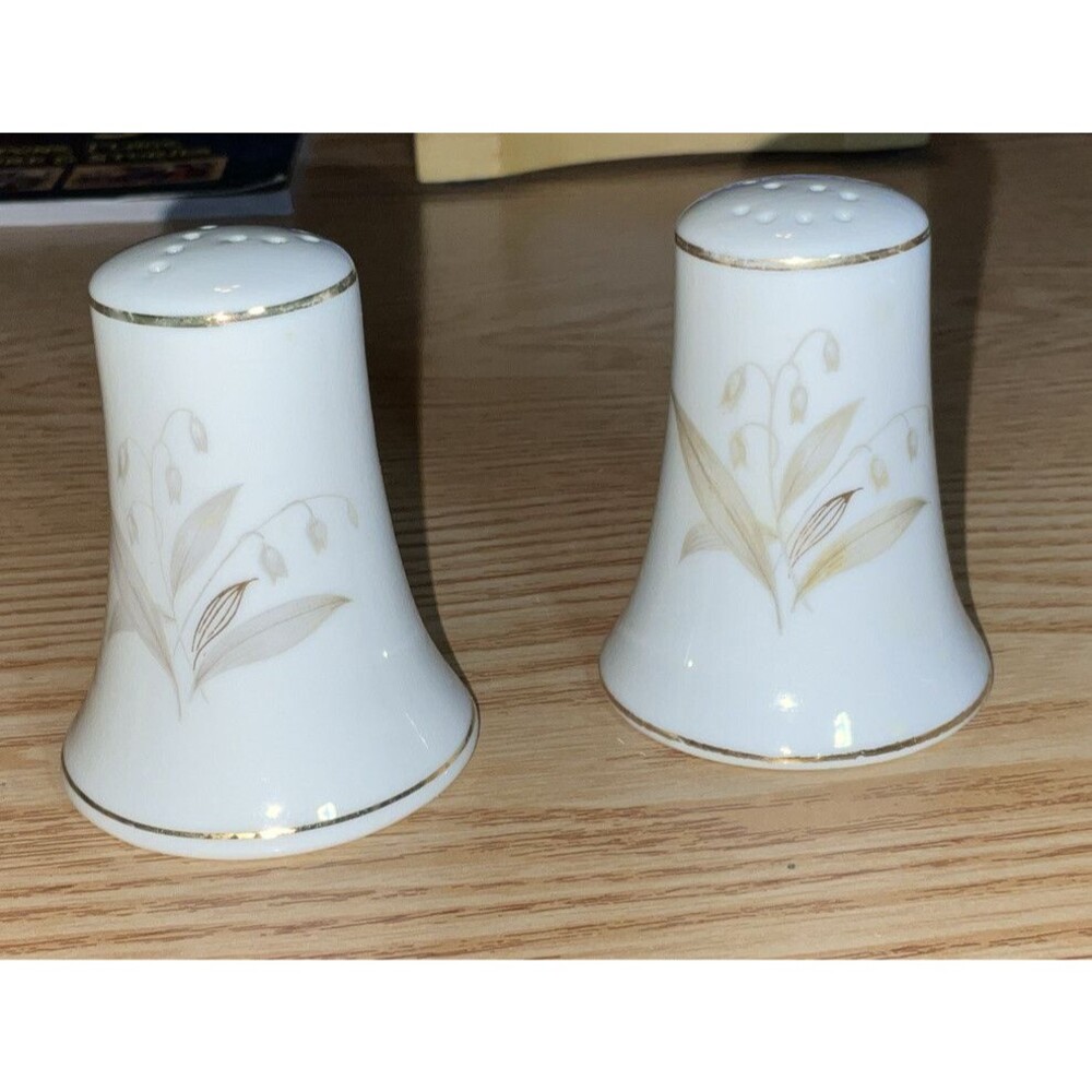 1961 Golden Rhapsody Salt & Pepper Shakers Kaysons Fine China Made in Japan